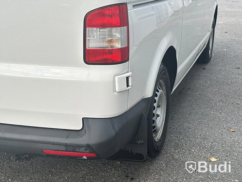 Lättlastbil Volkswagen Transporter T30 2.0 TDI DSG Sekventiell, 140 hk, 2015