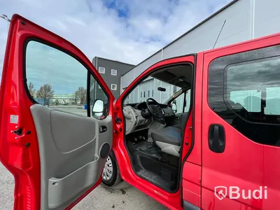 Renault Trafic 2.5 dCi - 2010 | 9-sits | 146 HK | Manuell