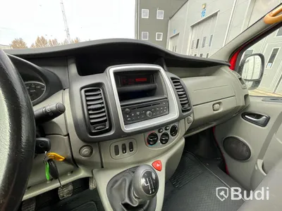 Renault Trafic 2.5 dCi - 2010 | 9-sits | 146 HK | Manuell