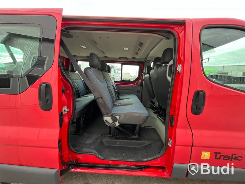 Renault Trafic 2.5 dCi - 2010 | 9-sits | 146 HK | Manuell