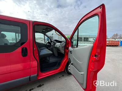 Renault Trafic 2.5 dCi - 2010 | 9-sits | 146 HK | Manuell