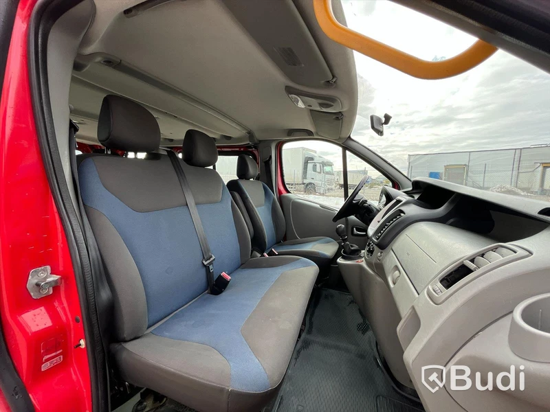 Renault Trafic 2.5 dCi - 2010 | 9-sits | 146 HK | Manuell