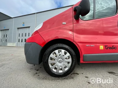 Renault Trafic 2.5 dCi - 2010 | 9-sits | 146 HK | Manuell