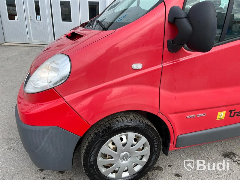 Renault Trafic 2.5 dCi - 2010 | 9-sits | 146 HK | Manuell