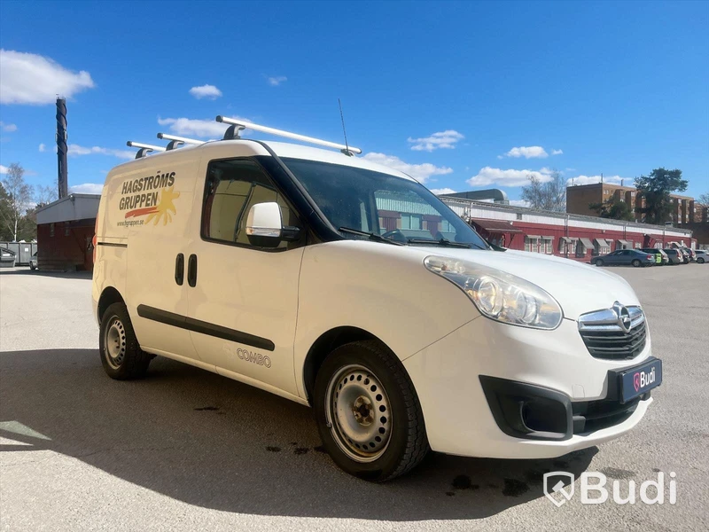 Lätt lastbil Opel Combo Van 2.4t 1.6 CDTI Manuell, 105 hk, 2012 Nya modellen