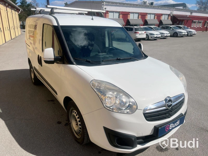 Lätt lastbil Opel Combo Van 2.4t 1.6 CDTI Manuell, 105 hk, 2012 Nya modellen