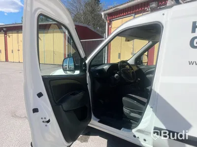 Lätt lastbil Opel Combo Van 2.4t 1.6 CDTI Manuell, 105 hk, 2012 Nya modellen