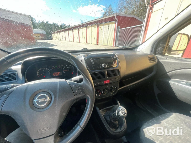Lätt lastbil Opel Combo Van 2.4t 1.6 CDTI Manuell, 105 hk, 2012 Nya modellen