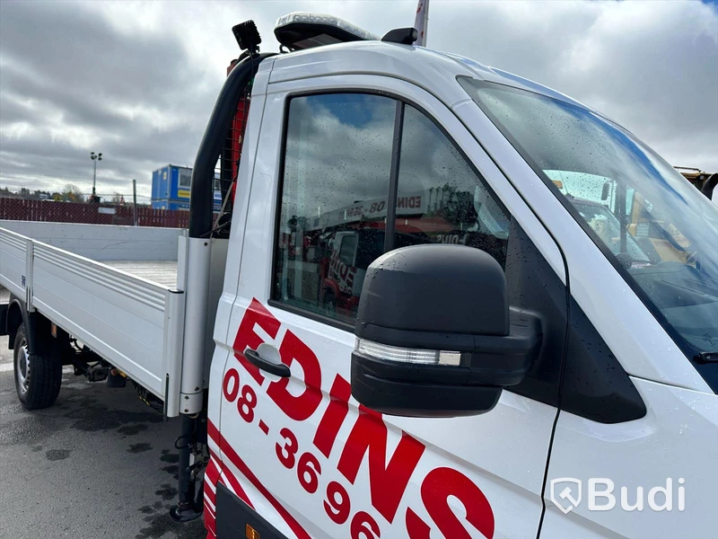 Lättlastbil Volkswagen Crafter 2.0 TDi | Palfingerkran, med långt flak | 9523mil