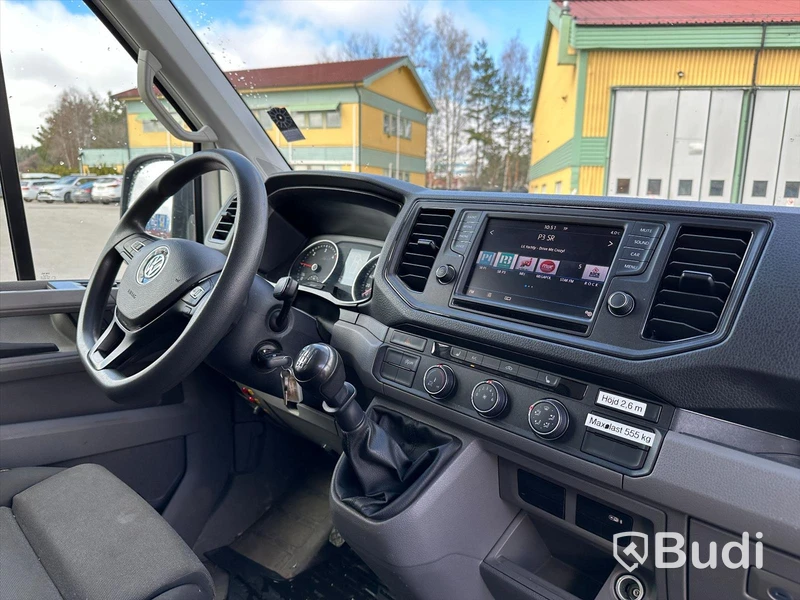 Lättlastbil Volkswagen Crafter 2.0 TDi | Palfingerkran, med långt flak | 9523mil