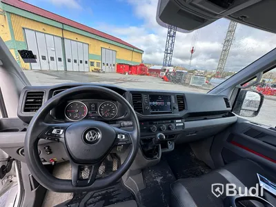 Lättlastbil Volkswagen Crafter 2.0 TDi | Palfingerkran, med långt flak | 9523mil