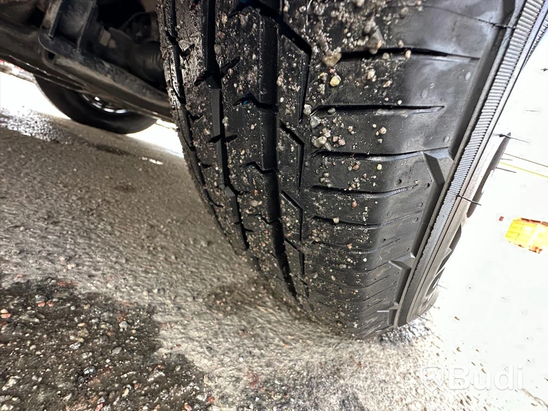 Lättlastbil Volkswagen Crafter 2.0 TDi | Palfingerkran, med långt flak | 9523mil
