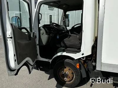 Lätt lastbil Nissan Cabstar, F24.15PF | 2010 | Ydreskåp med bakgavelslyft