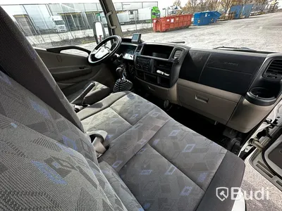 Lätt lastbil Nissan Cabstar, F24.15PF | 2010 | Ydreskåp med bakgavelslyft