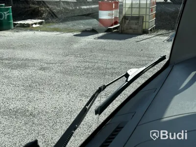 Lätt lastbil Nissan Cabstar, F24.15PF | 2010 | Ydreskåp med bakgavelslyft