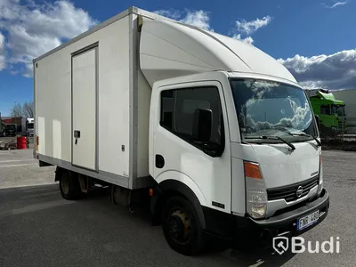 Lätt lastbil Nissan Cabstar, F24.15PF | 2010 | Ydreskåp med bakgavelslyft