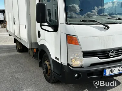 Lätt lastbil Nissan Cabstar, F24.15PF | 2010 | Ydreskåp med bakgavelslyft