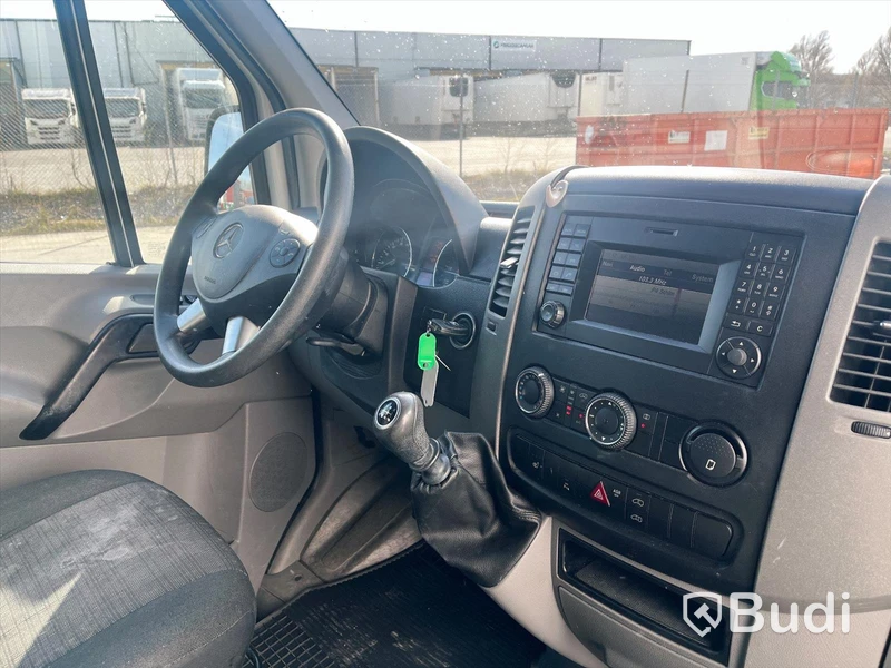 Lätt lastbil Mercedes-Benz Sprinter 316  Skåpbil Manuell, 163 hk, 2017