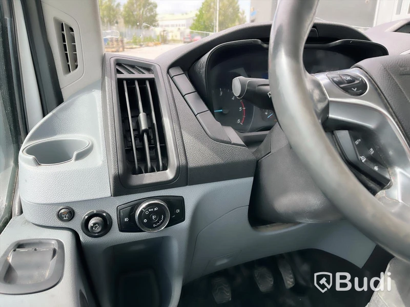 Lätt lastbil Ford Transit Van 2.2 TDCi | 2015 | 155 hk | Manuell - EXPORT