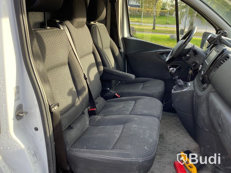 Lätt lastbil Opel Vivaro Skåpbil 2.9t 1.6 CDTI BIturbo Manuell, 125hk, 2017 |  12968mil