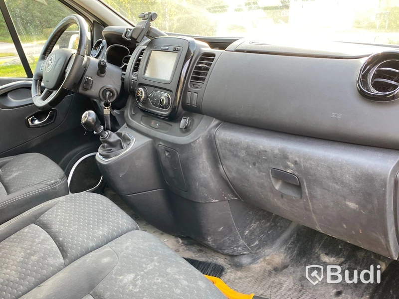 Lätt lastbil Opel Vivaro Skåpbil 2.9t 1.6 CDTI BIturbo Manuell, 125hk, 2017 |  12968mil