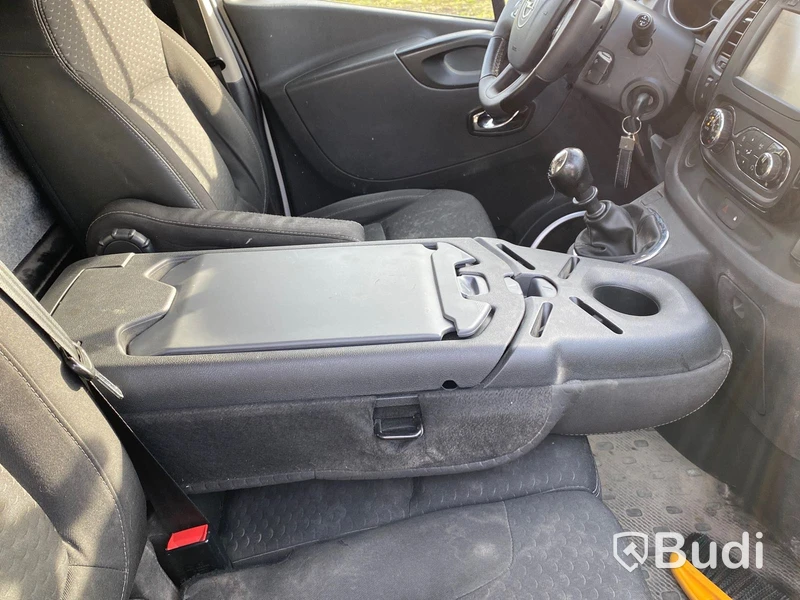 Lätt lastbil Opel Vivaro Skåpbil 2.9t 1.6 CDTI BIturbo Manuell, 125hk, 2017 |  12968mil