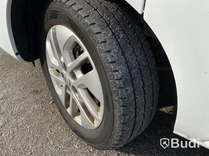 Lätt lastbil Opel Vivaro Skåpbil 2.9t 1.6 CDTI BIturbo Manuell, 125hk, 2017 |  12968mil