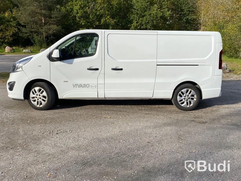 Lätt lastbil Opel Vivaro Skåpbil 2.9t 1.6 CDTI BIturbo Manuell, 125hk, 2017 |  12968mil