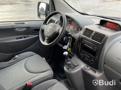 Lättlastbil Toyota Proace Skåpbil 1,6 D-4D  |  Manuell  |  90HK  |  2015