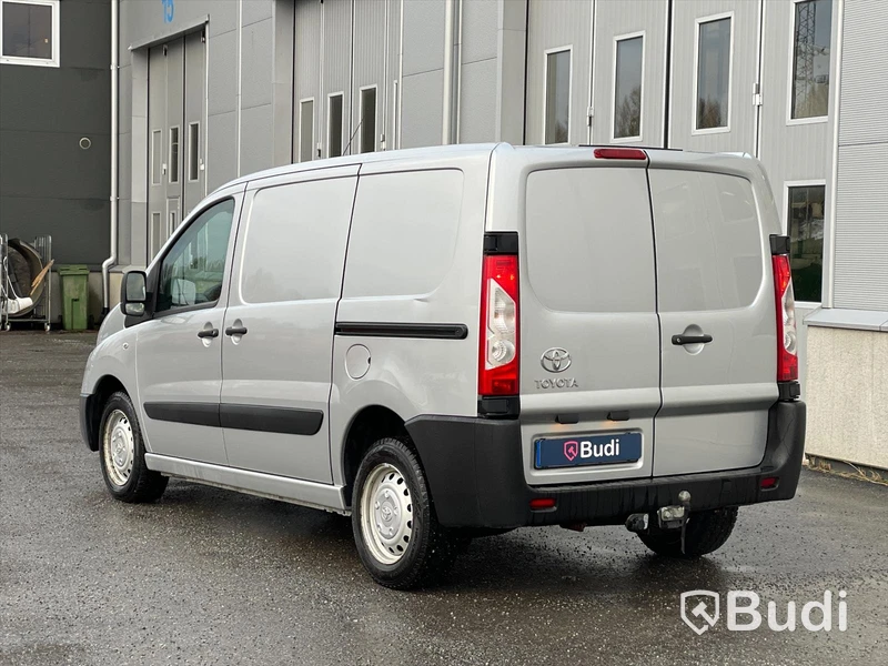 Lättlastbil Toyota Proace Skåpbil 1,6 D-4D  |  Manuell  |  90HK  |  2015