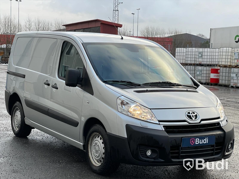 Lättlastbil Toyota Proace Skåpbil 1,6 D-4D  |  Manuell  |  90HK  |  2015