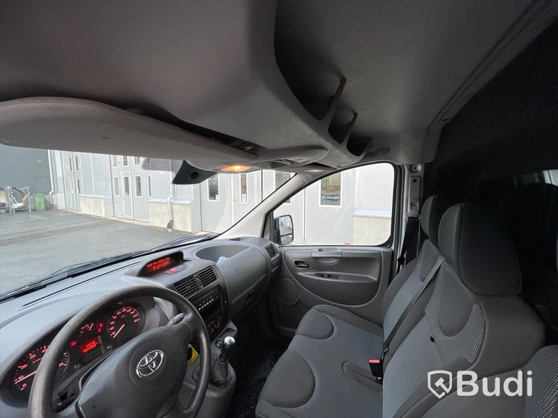 Lättlastbil Toyota Proace Skåpbil 1,6 D-4D  |  Manuell  |  90HK  |  2015