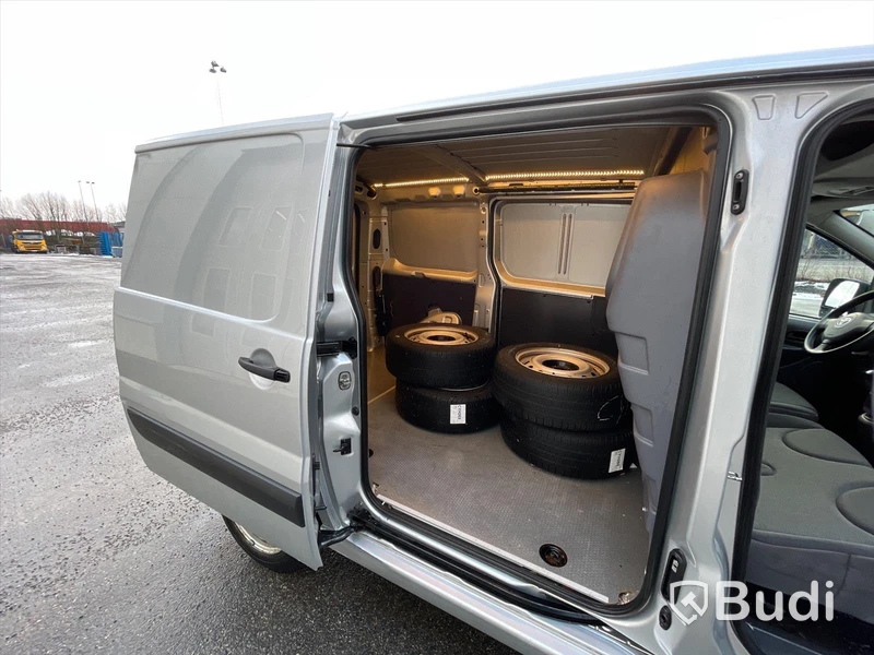 Lättlastbil Toyota Proace Skåpbil 1,6 D-4D  |  Manuell  |  90HK  |  2015