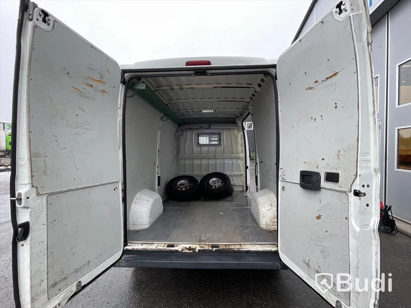 Lättlastbil Peaugeot Boxer Van 335 2,2 HDi | Manuell | 120hk | 2010