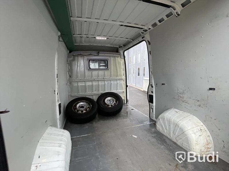 Lättlastbil Peaugeot Boxer Van 335 2,2 HDi | Manuell | 120hk | 2010