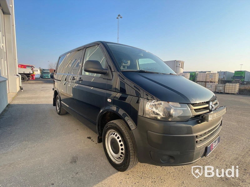 Lättlastbil Volkswagen Transporter T30 2.0 TDI DSG Sequential, 140hp, 2015