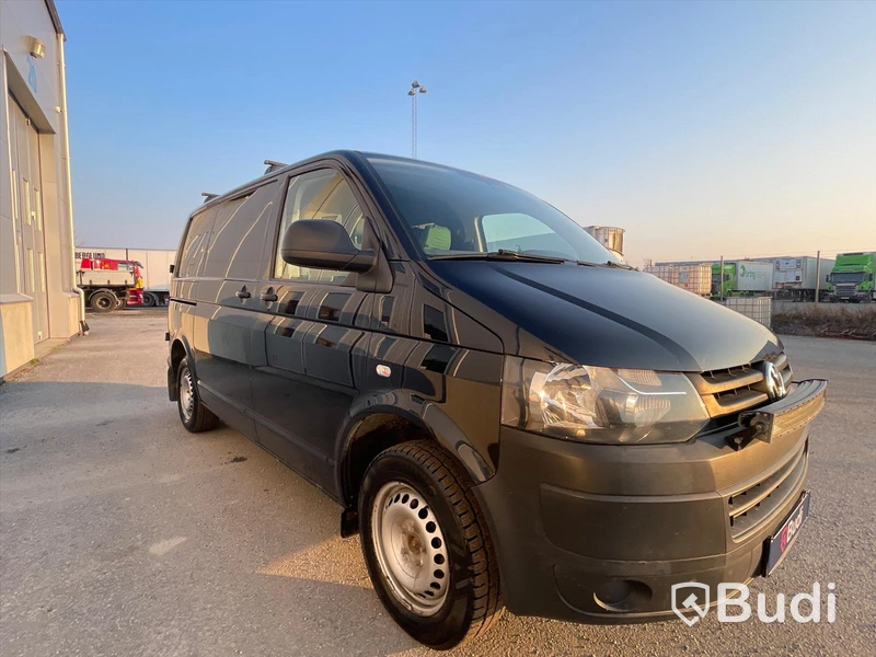 Lättlastbil Volkswagen Transporter T30 2.0 TDI DSG Sequential, 140hp, 2015