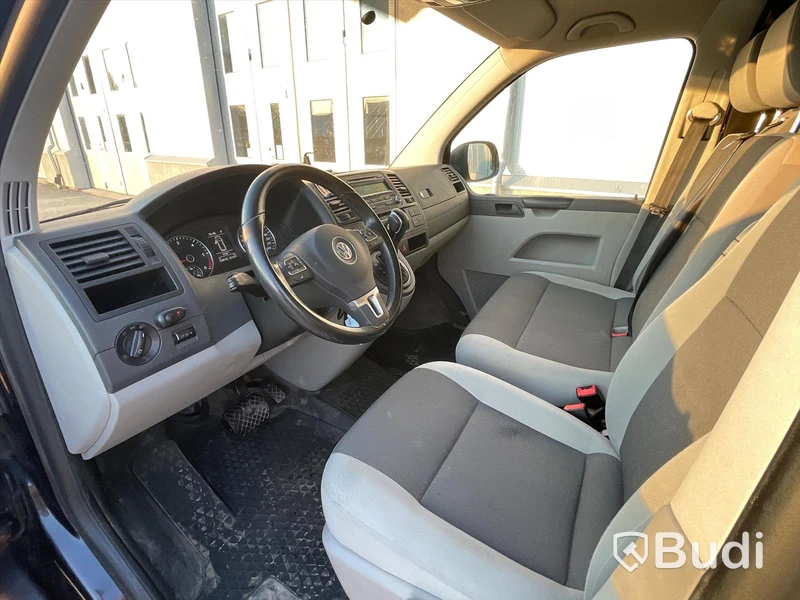 Lättlastbil Volkswagen Transporter T30 2.0 TDI DSG Sequential, 140hp, 2015