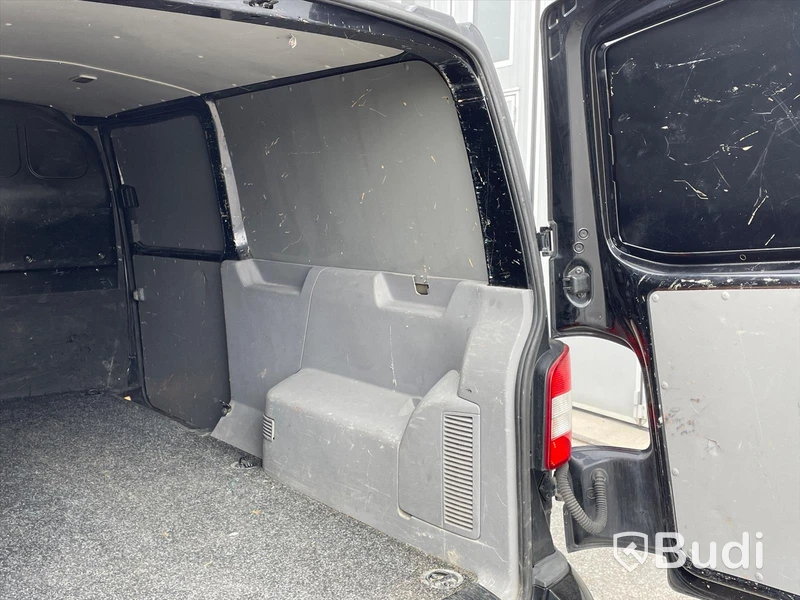 Lättlastbil Volkswagen Transporter T30 2.0 TDI DSG Sequential, 140hp, 2011