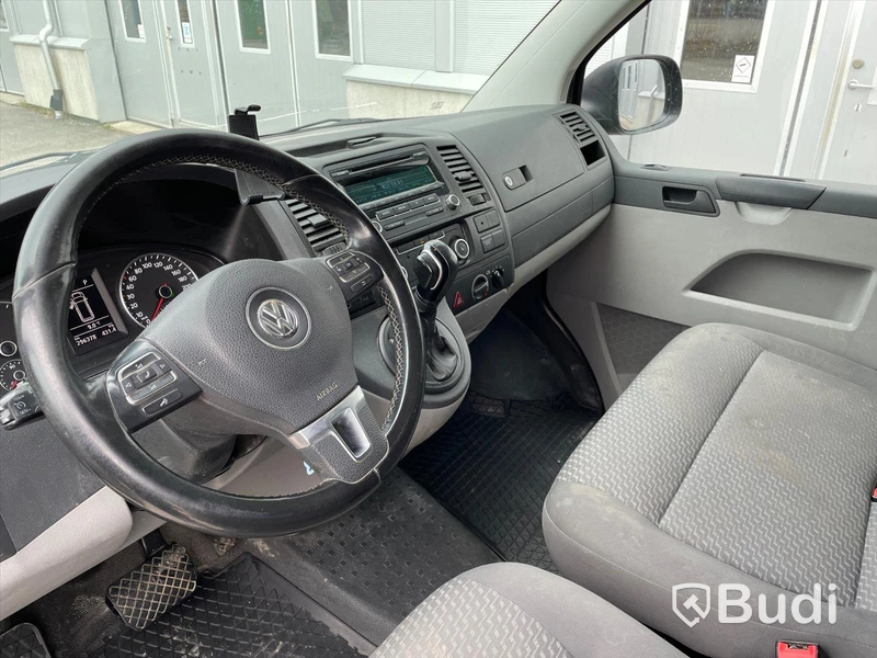 Lättlastbil Volkswagen Transporter T30 2.0 TDI DSG Sequential, 140hp, 2011