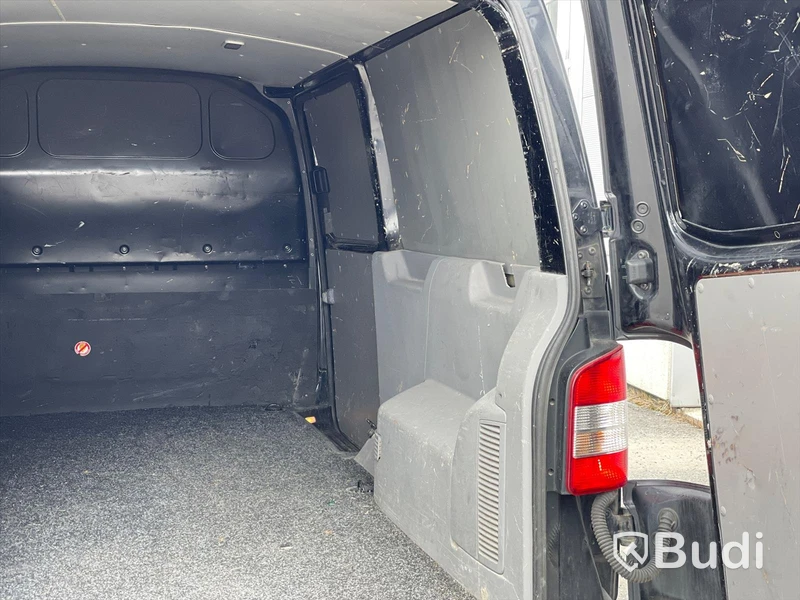 Lättlastbil Volkswagen Transporter T30 2.0 TDI DSG Sequential, 140hp, 2011