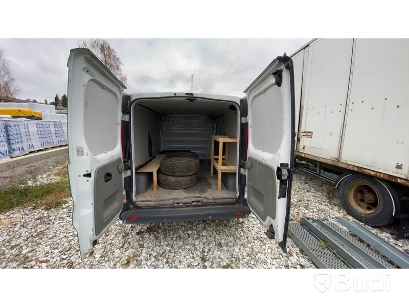Skåpbil Renault Trafic 2.9t 2.0 dCi | 2011 (defekt motor)