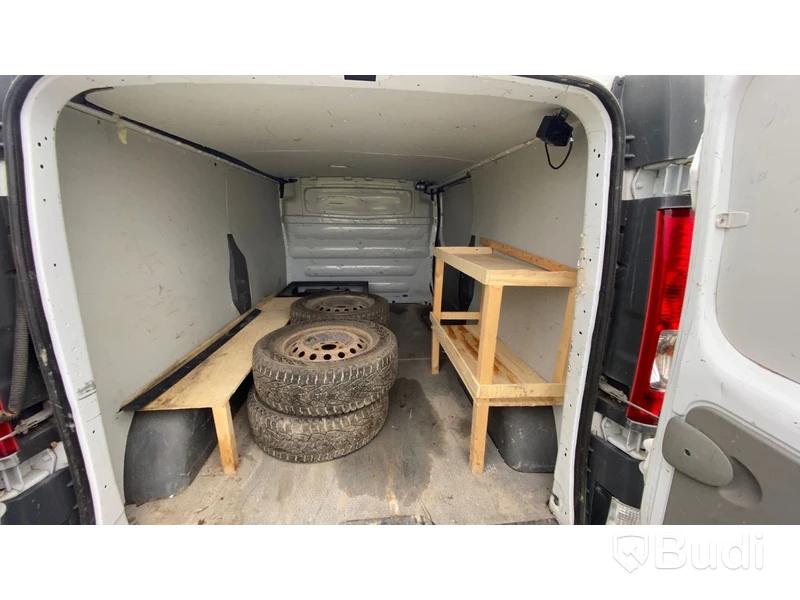 Skåpbil Renault Trafic 2.9t 2.0 dCi | 2011 (defekt motor)