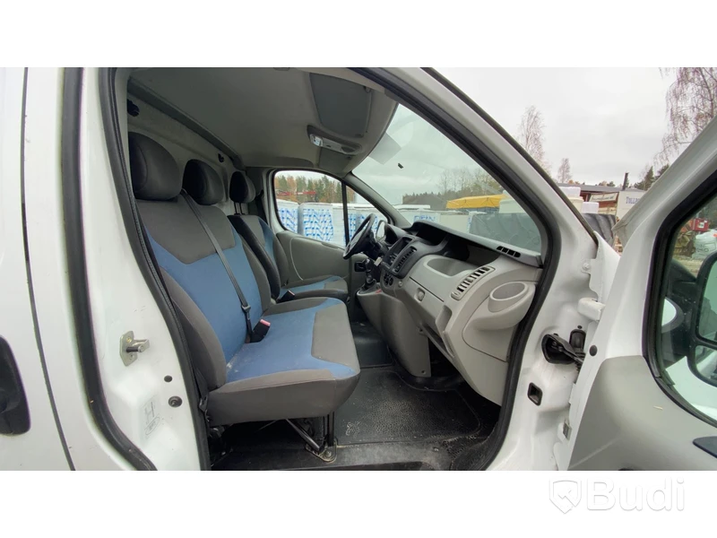 Skåpbil Renault Trafic 2.9t 2.0 dCi | 2011 (defekt motor)