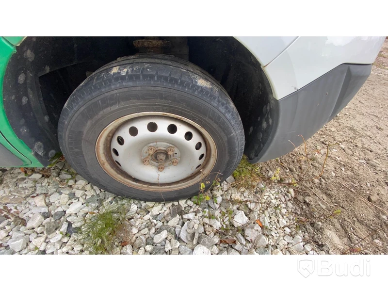 Skåpbil Renault Trafic 2.9t 2.0 dCi | 2011 (defekt motor)