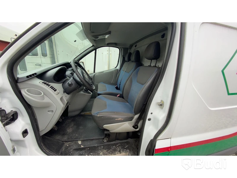 Skåpbil Renault Trafic 2.9t 2.0 dCi | 2011 (defekt motor)