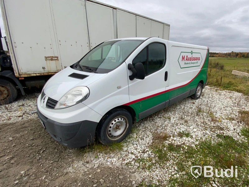 Skåpbil Renault Trafic 2.9t 2.0 dCi | 2011 (defekt motor)