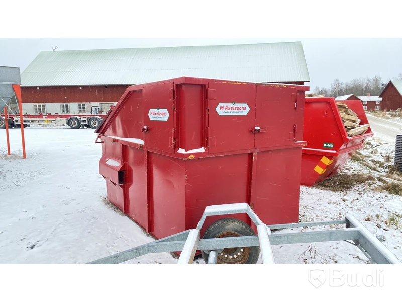 Liftdumpercontainer med innehåll (brännbart avfall)