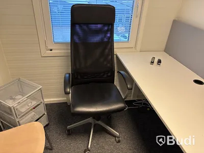 Palldragare, kontor, skottkärror m.m. (stort parti)
