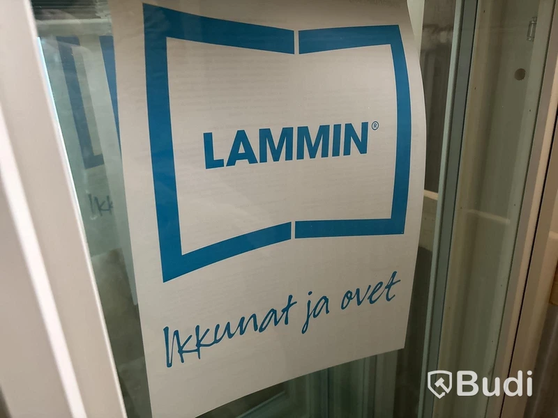3 st fönster med extra ljudisolering